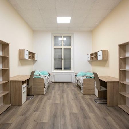 Minidorm Rooms In Heart Of City Center Maribor Exterior photo