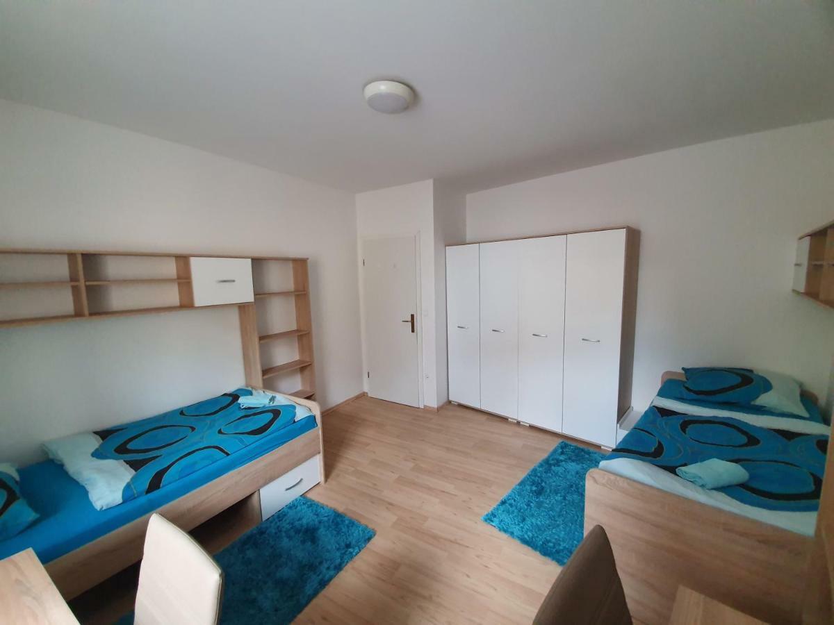 Minidorm Rooms In Heart Of City Center Maribor Exterior photo
