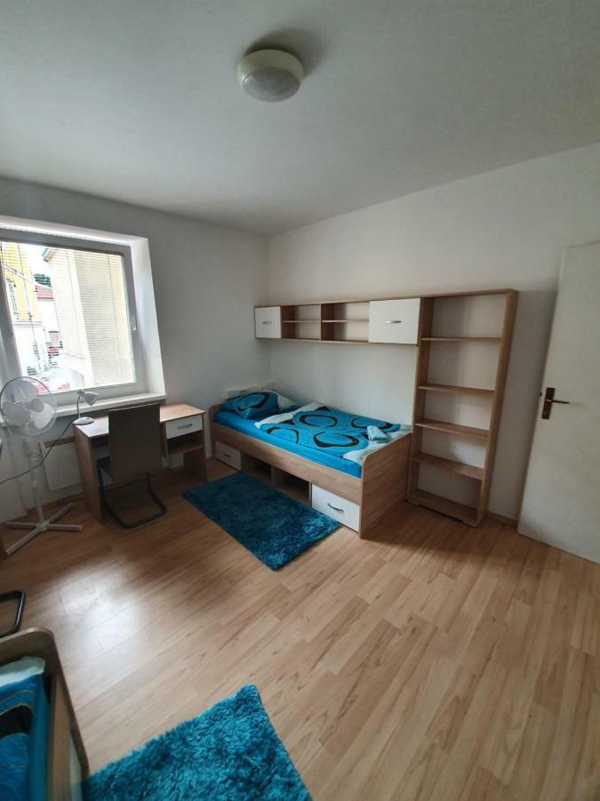 Minidorm Rooms In Heart Of City Center Maribor Exterior photo
